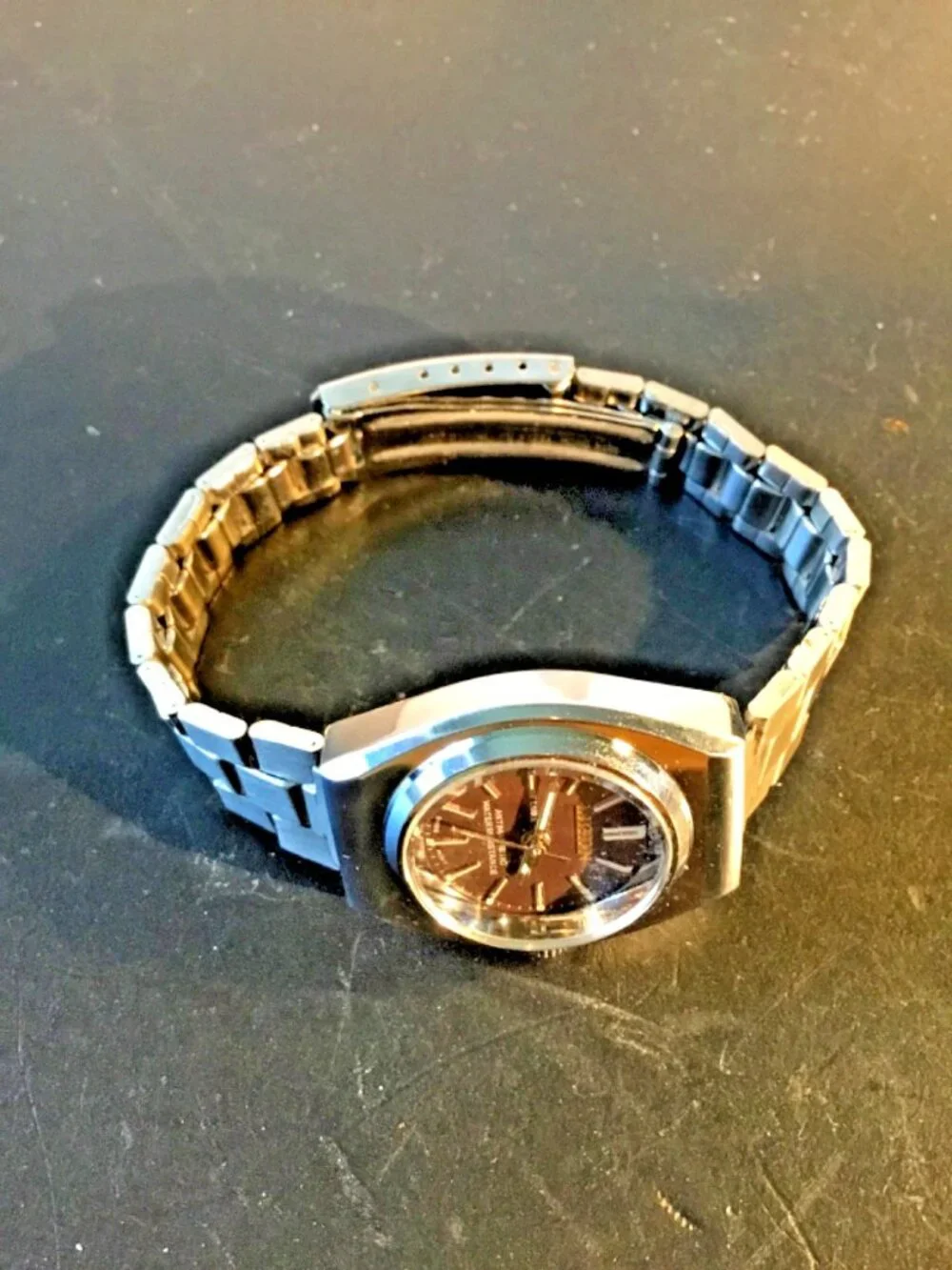 Elgin Women’s De Lux Modern Wristwatch – Stainless Steel – Blue Dial – Clean
